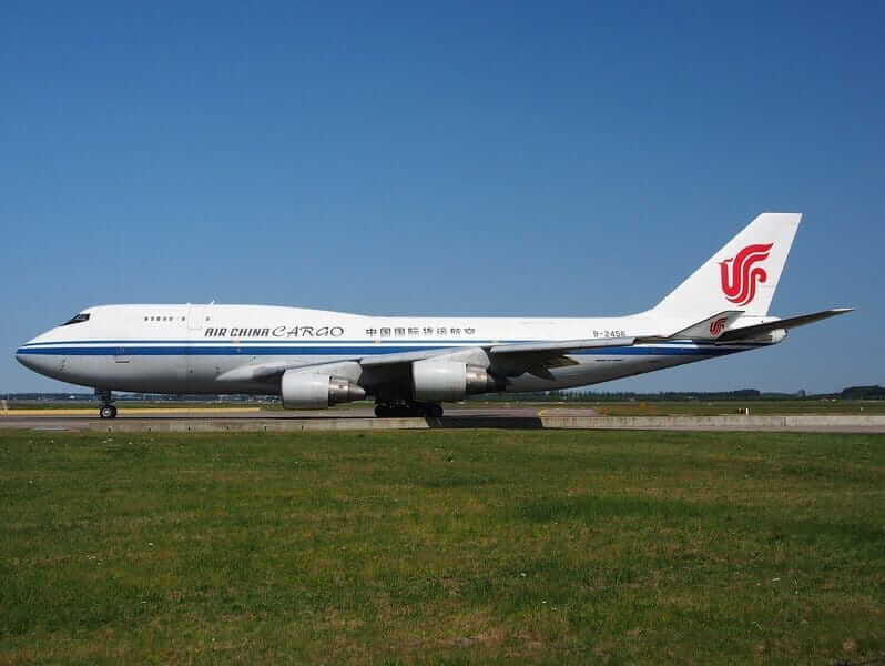 Boeing 747 - What is the minimum runway length for a Boeing 747?